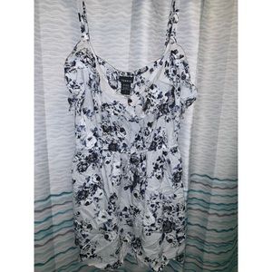 Torrid floral ruffle neck tank top